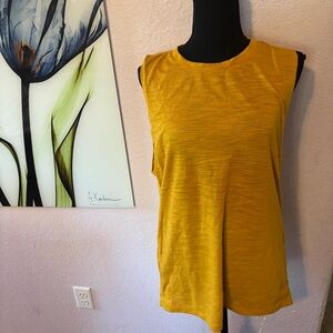 Men’s tank top shirt size large